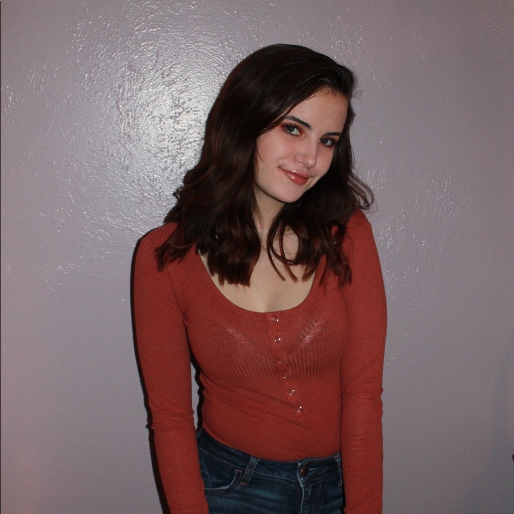 Meet your Posher, Meaghan